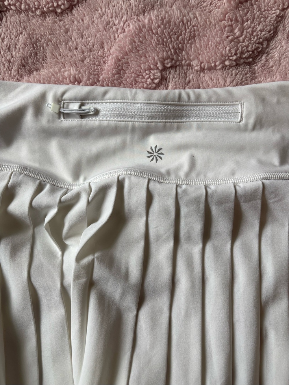 Athleta White Pleated Women’s Skirt - Classic Tennis Style - Picture 7 of 7